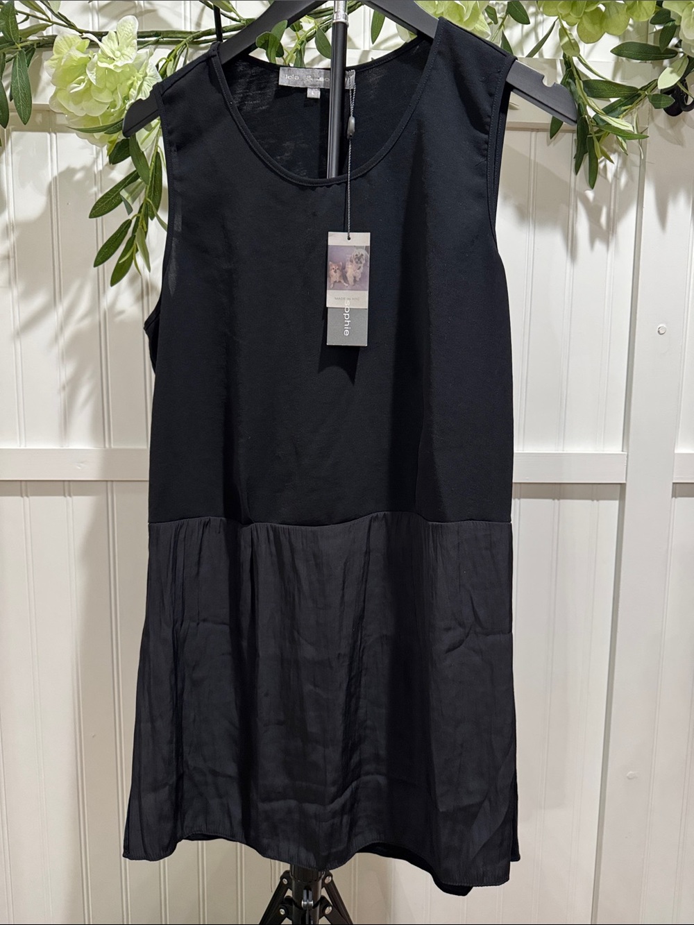 NWT!! #456 LOLA & SOPHIE Black Lightweight Silky Sleeveless Mini Dress L